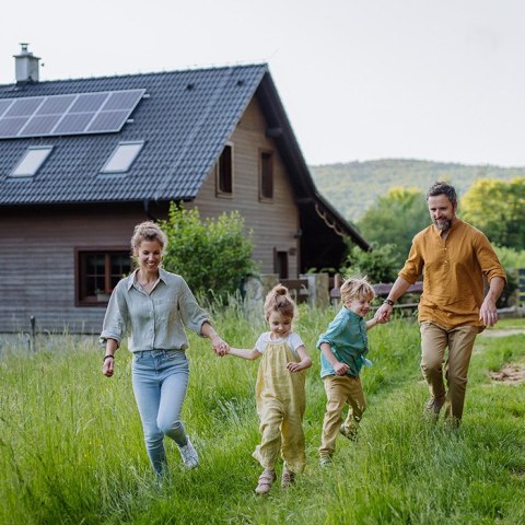 Qoltec Trójfazowy dwukierunkowy elektroniczny licznik | miernik zużycia energii na szynę DIN | 400V | 100A | LCD | 4P