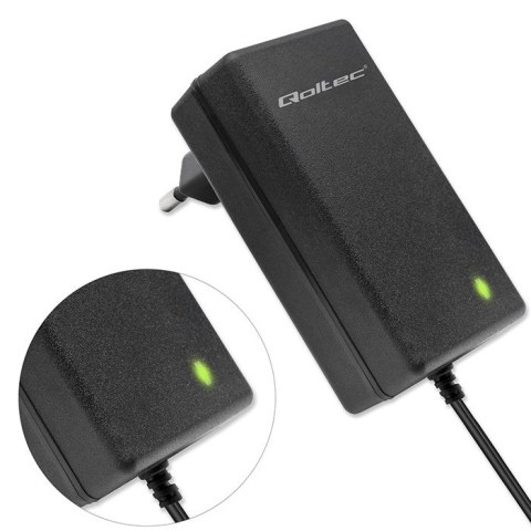 Qoltec Automatyczna ładowarka do akumulatora AGM GEL STD 6V 12V | 1.5A | Prostownik z sygnalizatorem LED